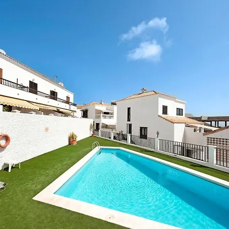 펜션 Casa Sarita - Exclusive Retreat In The Sun-drenched South Of Tenerife *