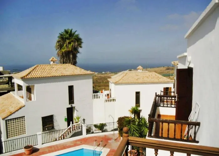 Casa Sarita - Exclusive Retreat In The Sun-drenched South Of Tenerife