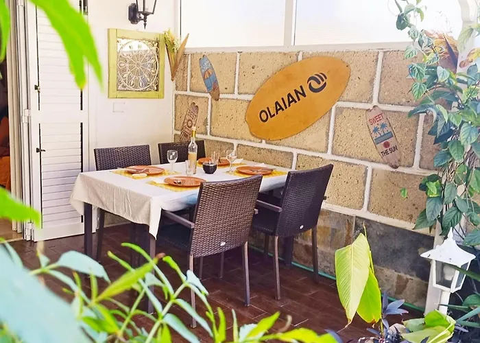 펜션 Casa Sarita - Exclusive Retreat In The Sun-drenched South Of Tenerife Chayofa